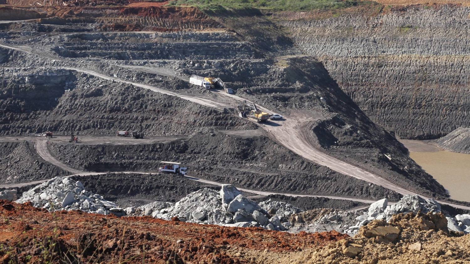 Uma das maiores empresas de mineração nacional obtém segurança e gestão dos riscos da sua operação com sistema de monitoramento de estruturas geotécnicas da Engineering.
