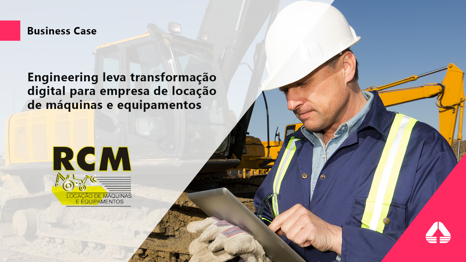 banner para o texto: "A RCM obtém informações estratégicas em tempo real do trabalho realizado em campo por meio de apontamentos feitos na plataforma SmartQuestion." em segundo plano, há um homem com capacete protetor a frente de um trator, em primeiro plano há um trapézio com o título do post e o logo da RCM